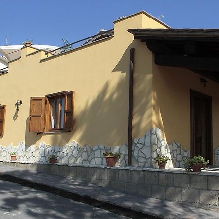 Agriturismo Vallesessanta Grotte di Castro Εξωτερικό φωτογραφία