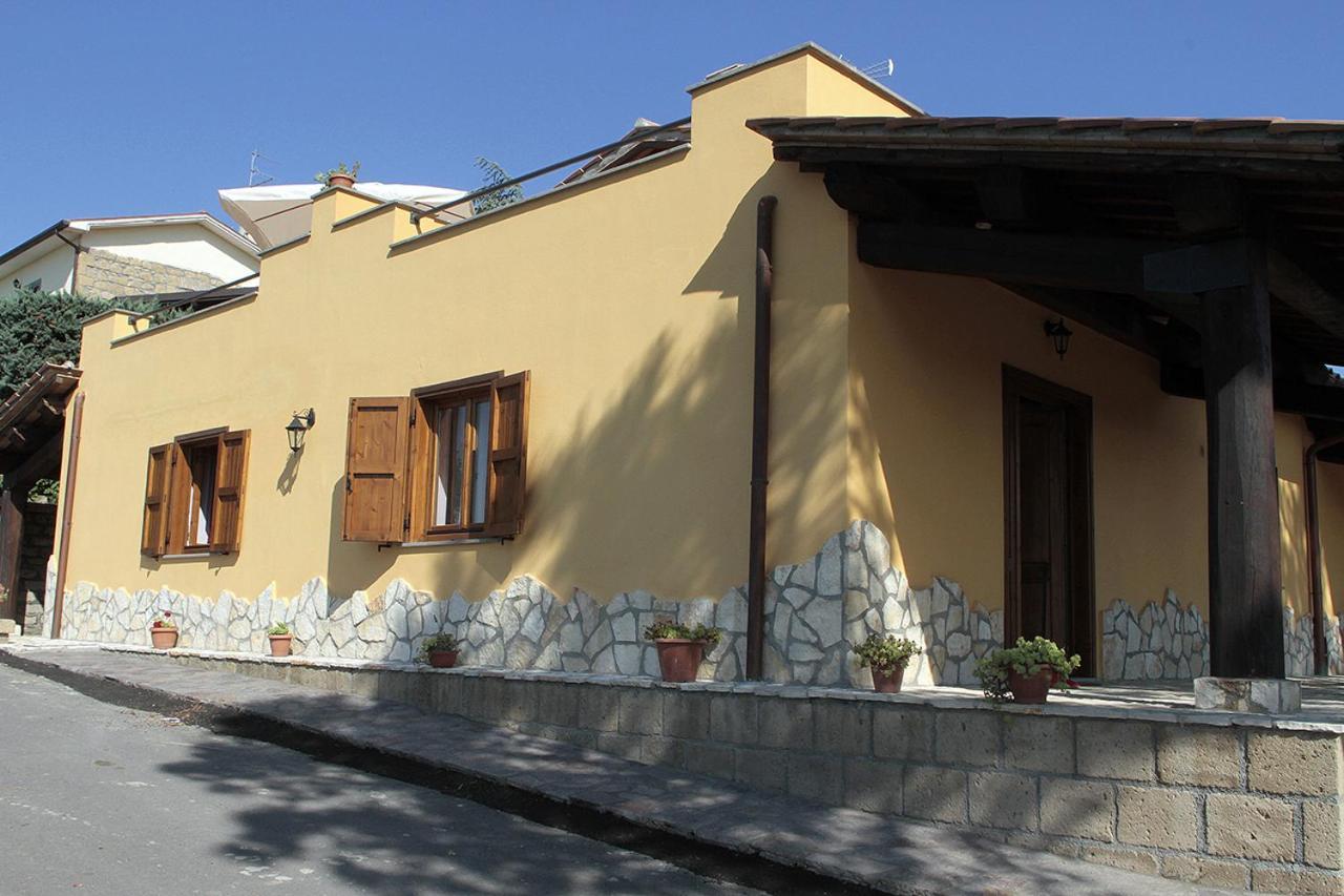 Agriturismo Vallesessanta Grotte di Castro Εξωτερικό φωτογραφία